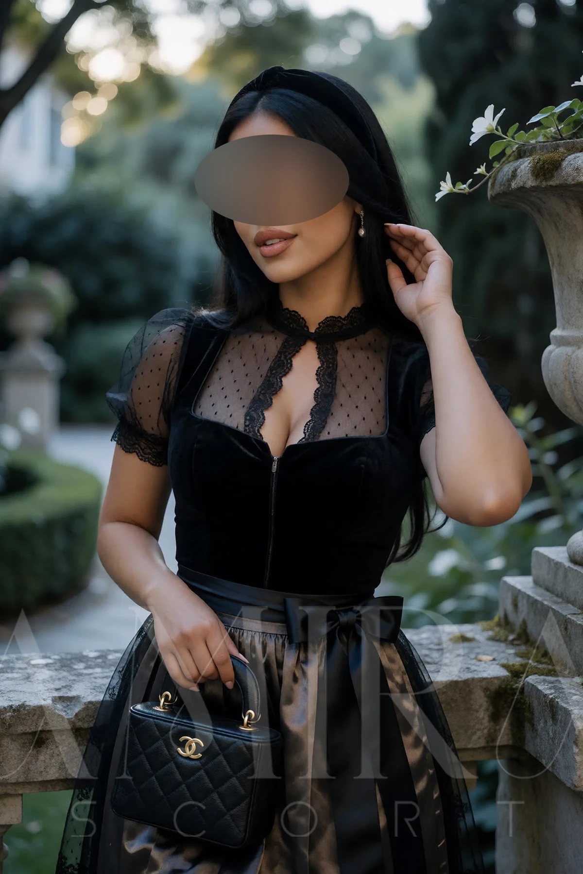 Mirella in Dirndl – Oktoberfest Escort München